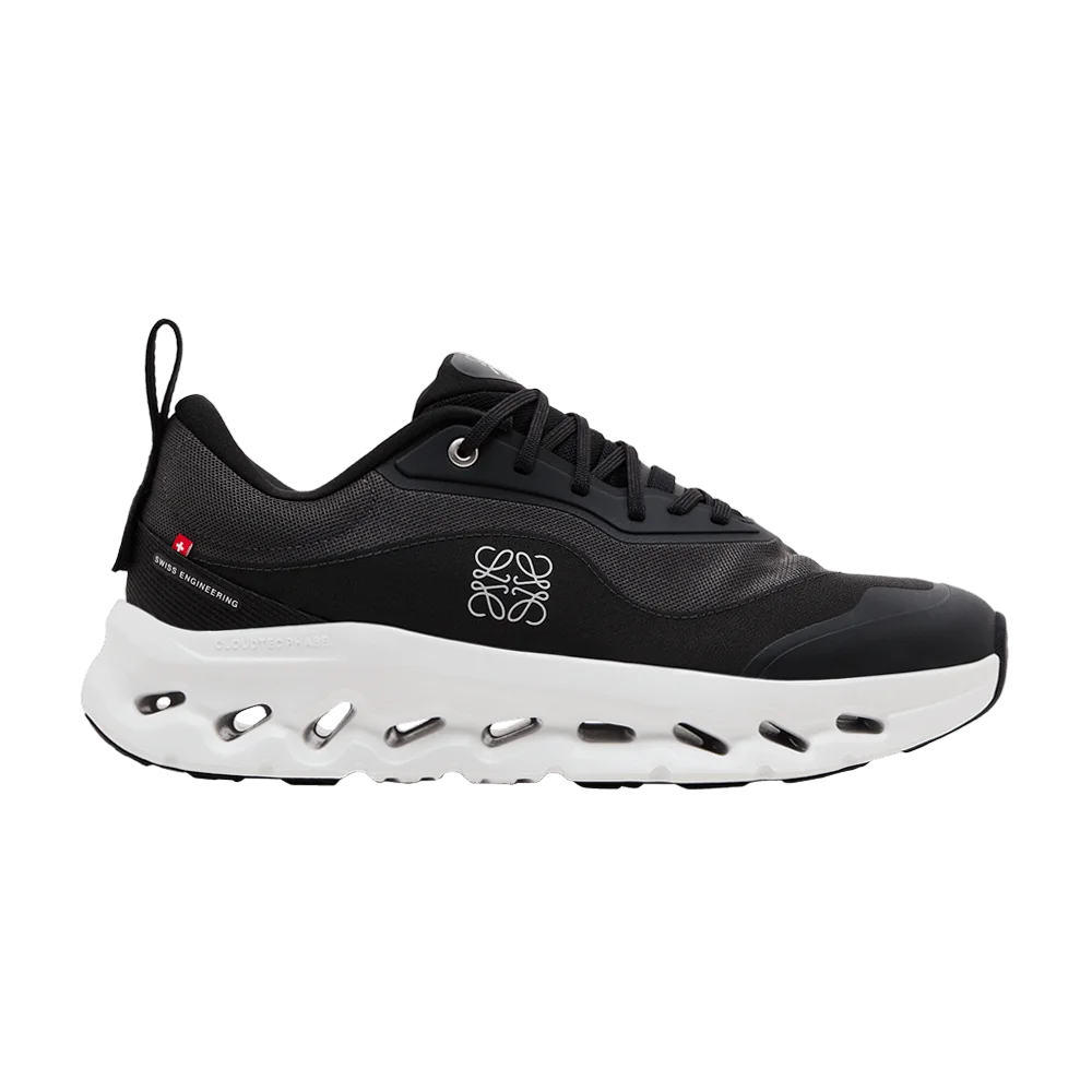 Krossovki-Loewe-x-ON-Wmns-Cloudtilt-2-Black
