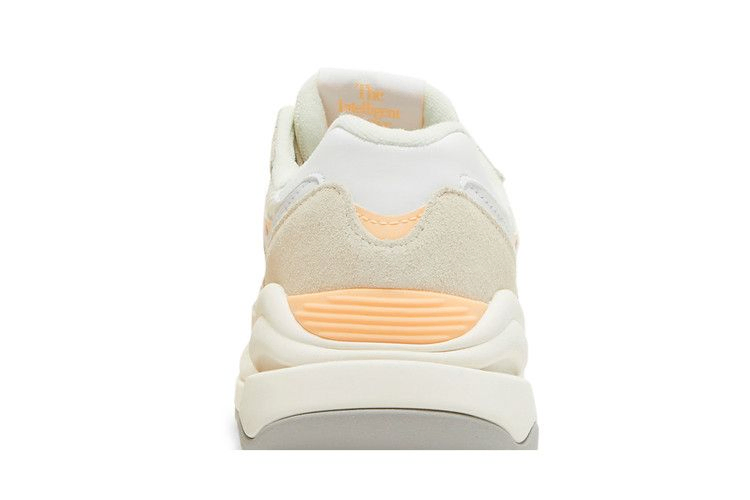 Кроссовки New Balance Wmns 57/40 'Angora Light Mango'