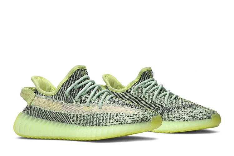 Krossovki-adidas-Yeezy-Boost-350-V2-Yeezreel-Reflective-7