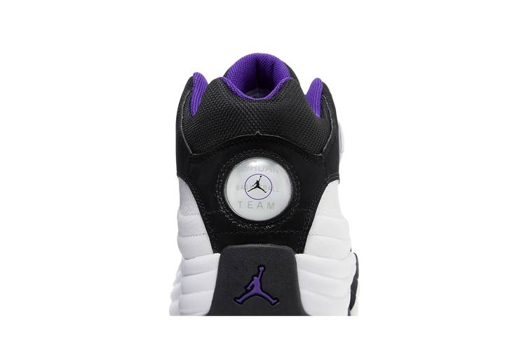 jordan-jumpman-team-1-white-black-field-purple-cv8926-105_06