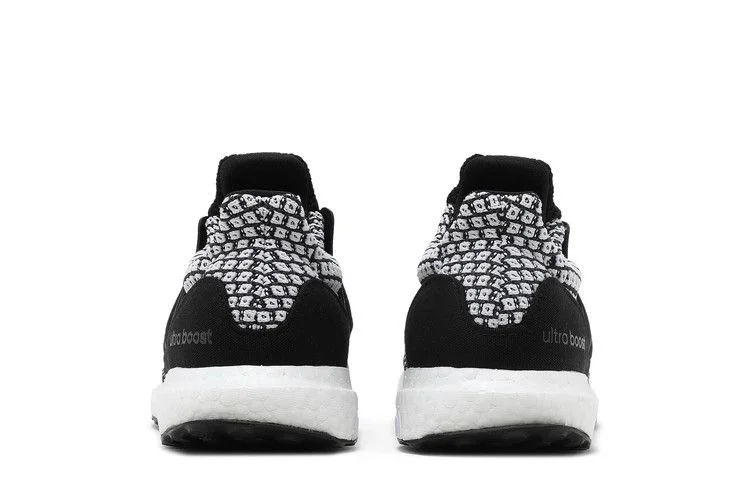 Krossovki-adidas-UltraBoost-5.0-DNA-J-Oreo-5