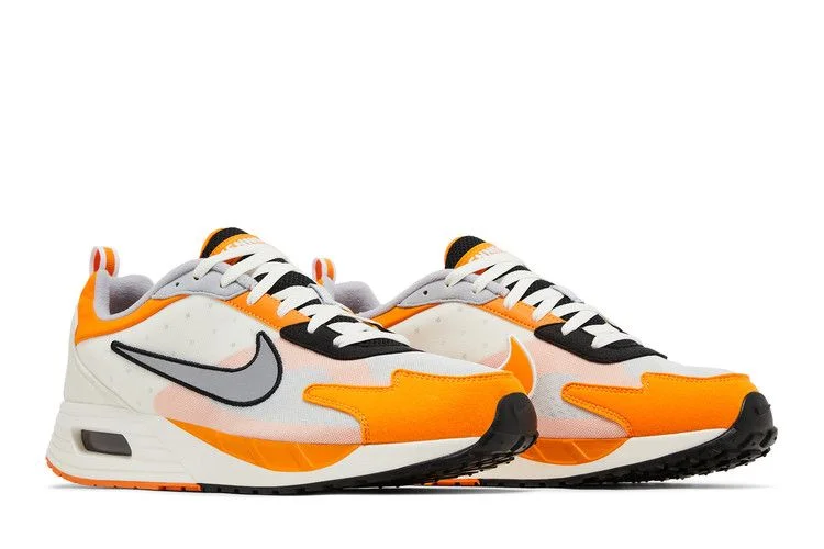 Krossovki-Nike-Air-Max-Solo-NCAA-Pack-Tennessee-7