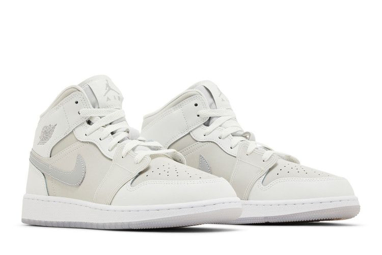 air-jordan-1-mid-se-gs-summit-white-metallic-silver-hq3600-121_07