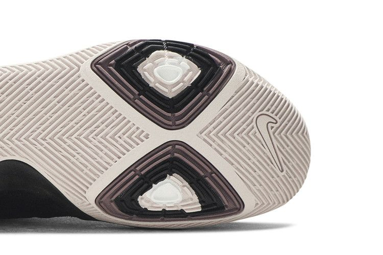 kyrie-3-silt-red-852395-010_04