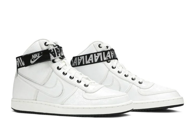 Krossovki-Nike-Wmns-Vandal-High-All-Star-Stars-and-Angels-7