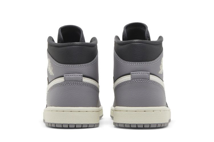 Кроссовки Wmns Air Jordan 1 Mid 'Cement Grey'