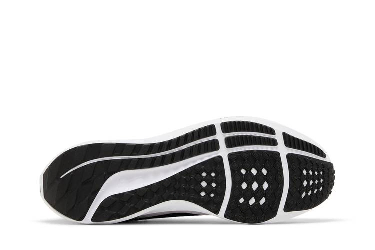 air-zoom-pegasus-40-black-white-dv3853-001_03