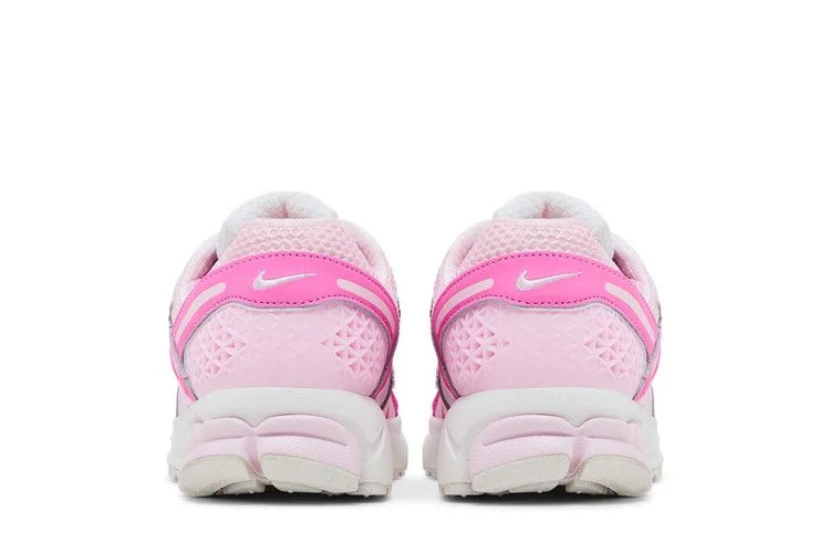 Кроссовки Nike Wmns Air Zoom Vomero 5 'Hyper Pink'