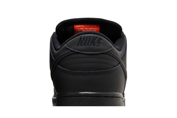 Кроссовки Nike Dunk Low Pro SB 'Triple Black'