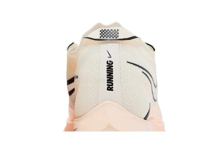 Кроссовки Nike ZoomX Streakfly 'Guava Ice'