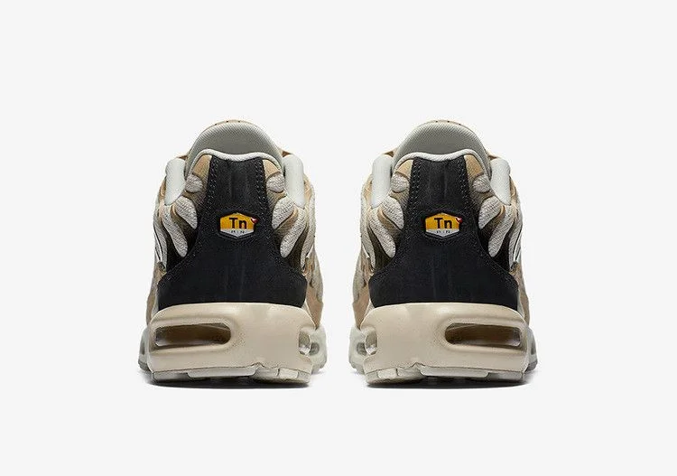 Кроссовки NikeLab Air Max Plus 'Light Bone'