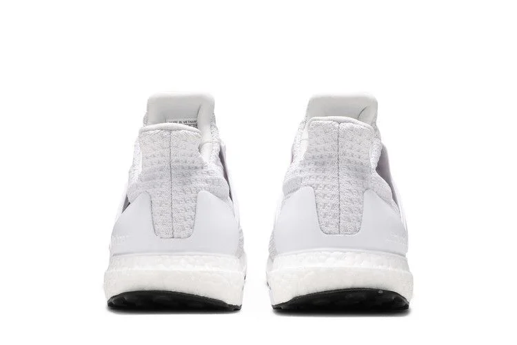 Кроссовки adidas UltraBoost 4.0 DNA 'Cloud White'
