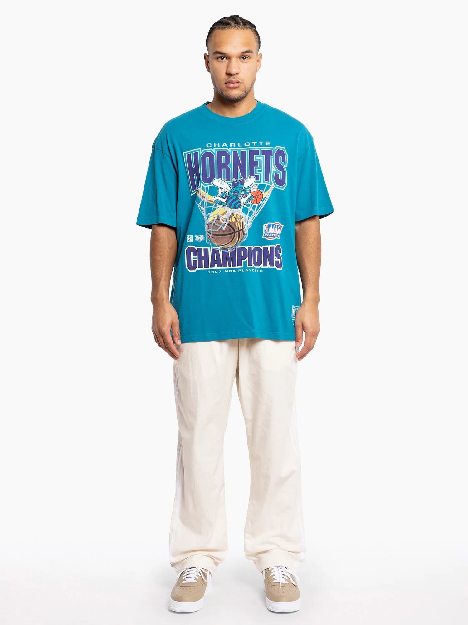 Mitchell-Ness-Charlotte-Hornets-Nothin-But-Net-Vintage-T-Shirt-3