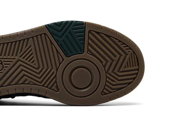 Krossovki-adidas-Hoops-3.0-Mid-Winter-Black-Shadow-Green-Gum-4