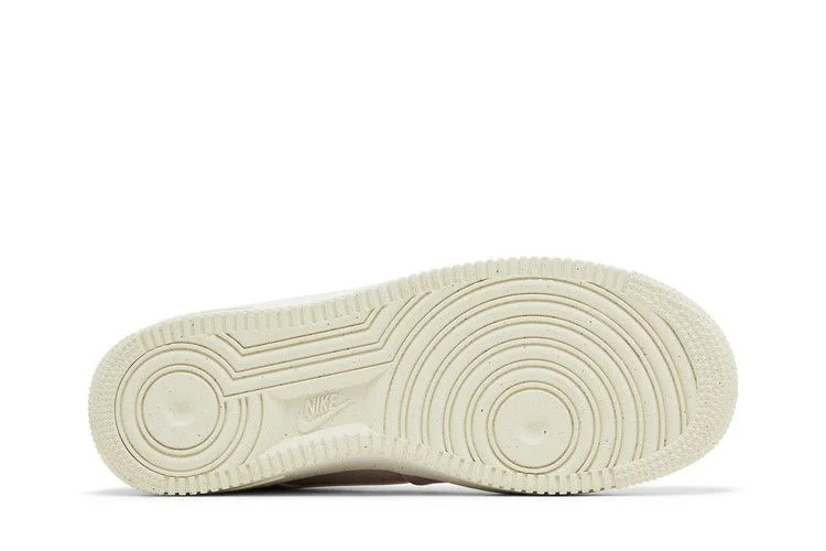 Krossovki-Nike-Wmns-Air-Force-1-07-SE-Next-Nature-Platinum-Violet-Coconut-Milk-3