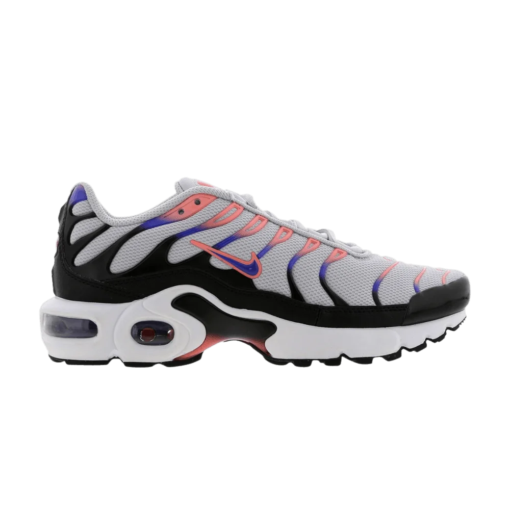 Krossovki-Nike-Air-Max-Plus-TN-GS-Platinum-Violet-Lava
