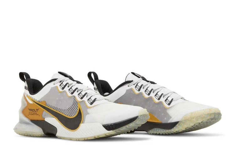 Krossovki-Nike-Force-Zoom-Trout-LTD-TF-White-Metallic-Gold-7