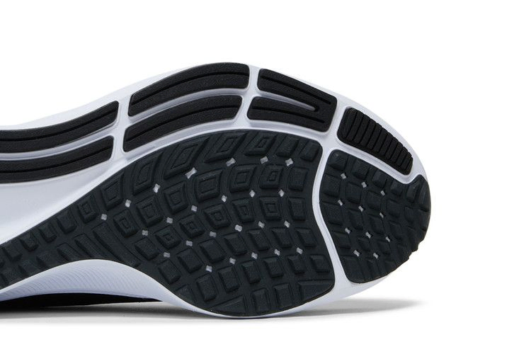 Кроссовки Nike Air Zoom Pegasus 38 Extra Wide 'Black White'