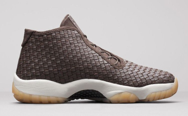 air-jordan-future-premium-652141-219_02