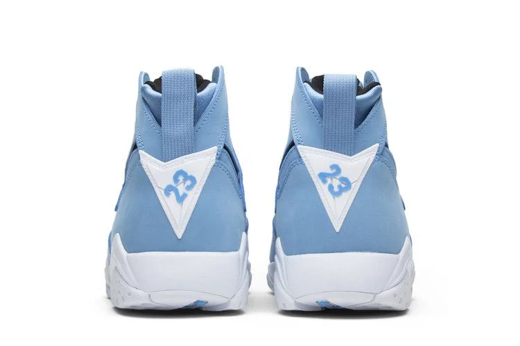 Krossovki-Air-Jordan-7-Retro-Pantone-5