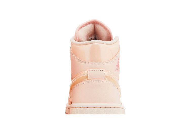 Кроссовки Wmns Air Jordan 1 Mid 'Patent Valentine's Day'