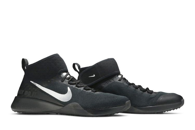 wmns-air-zoom-strong-2-selfie-black-chrome-ah8195-001_07