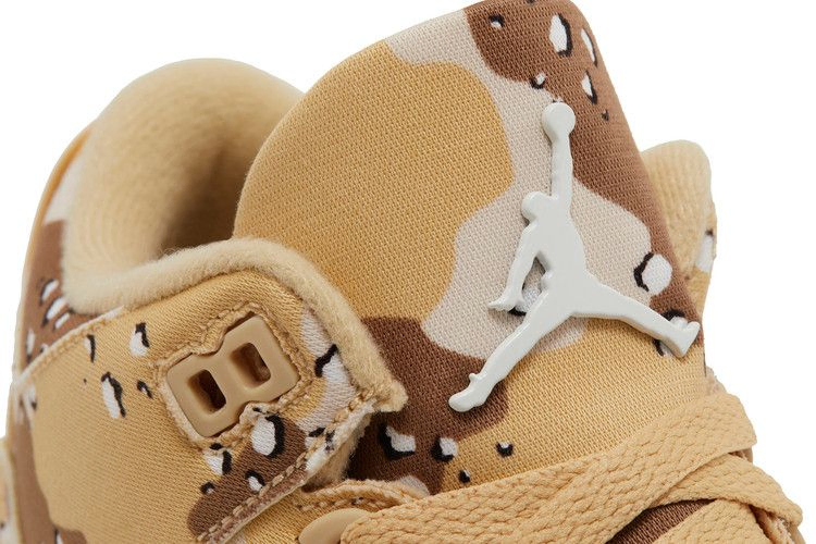 wmns-air-jordan-3-retro-tex-dark-driftwood-hm4301-200_08