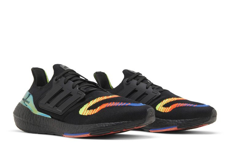 ultraboost-22-linear-energy-black-hq0965_07