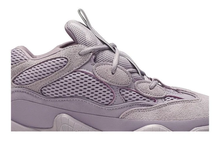 Krossovki-adidas-Yeezy-500-Soft-Vision-1