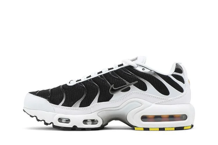 Krossovki-Nike-Air-Max-Plus-GS-White-Black-2