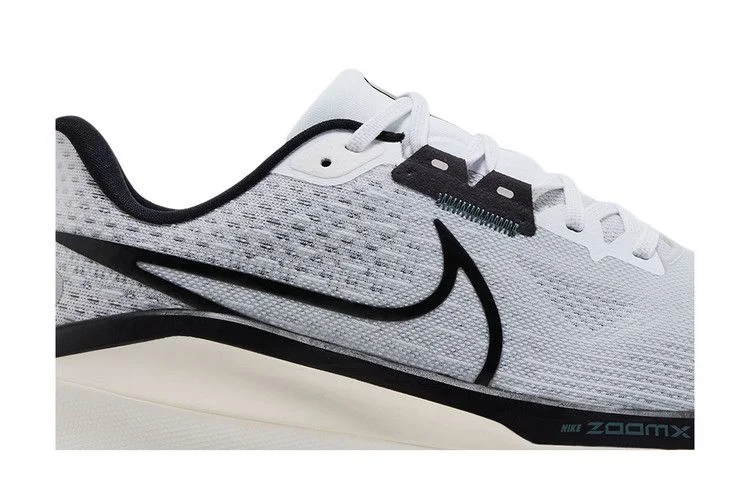 Кроссовки Nike Vomero 17 'Pure Platinum Black'