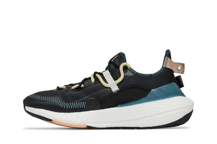 Кроссовки Parley x adidas UltraBoost 21 'Carbon Sandy Beige'