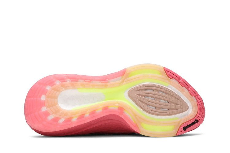 wmns-ultraboost-21-hazy-rose-fy0426_03