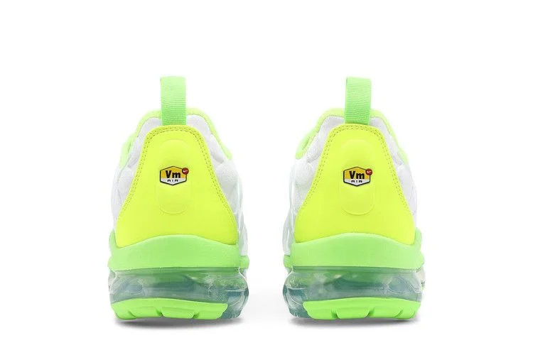 Кроссовки Nike Air VaporMax Plus 'Tennis Ball'