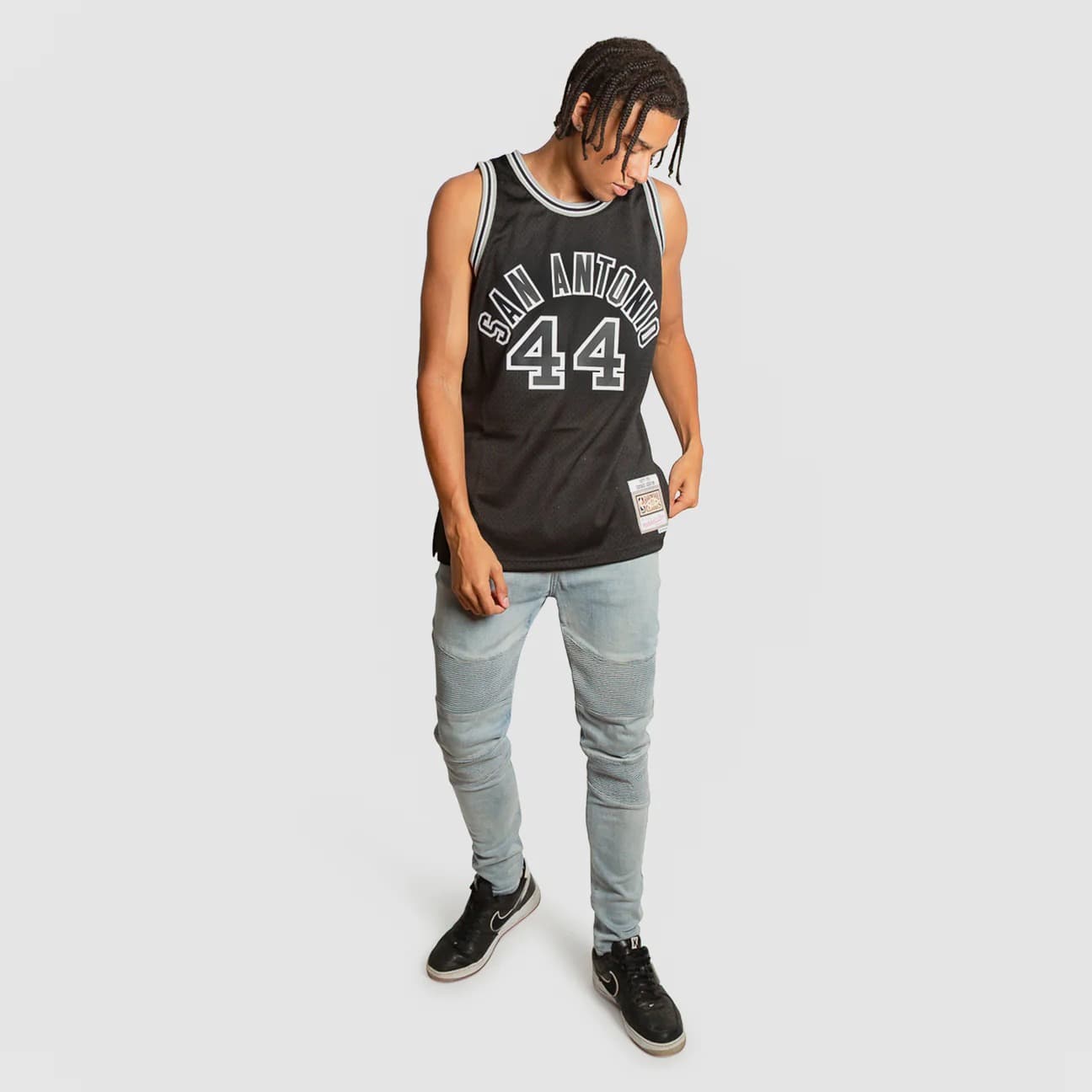 1977-78-San-Antonio-Spurs-George-Gervin-44-Swingman-Hardwood-Classics-Black-Jersey-3