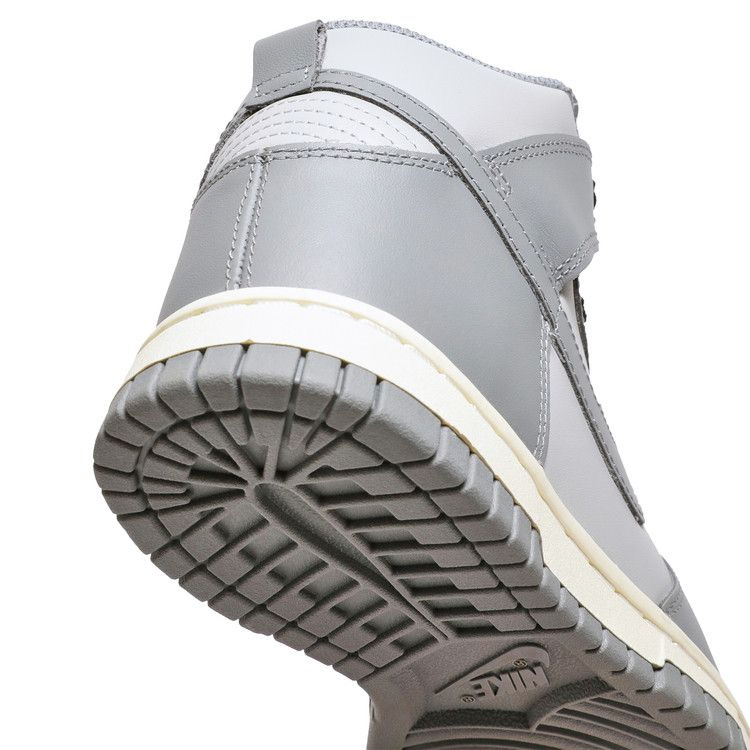 wmns-dunk-high-aged-grey-dd1869-001_09