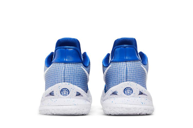 kyrie-low-4-tb-game-royal-dm5041-401_05