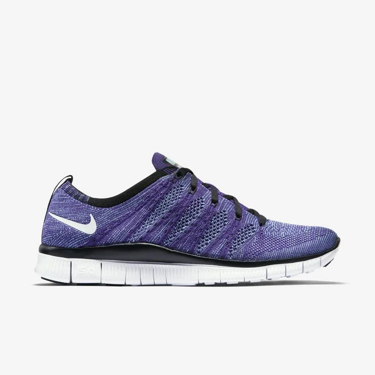 Krossovki-Nike-Free-Flyknit-NSW-4