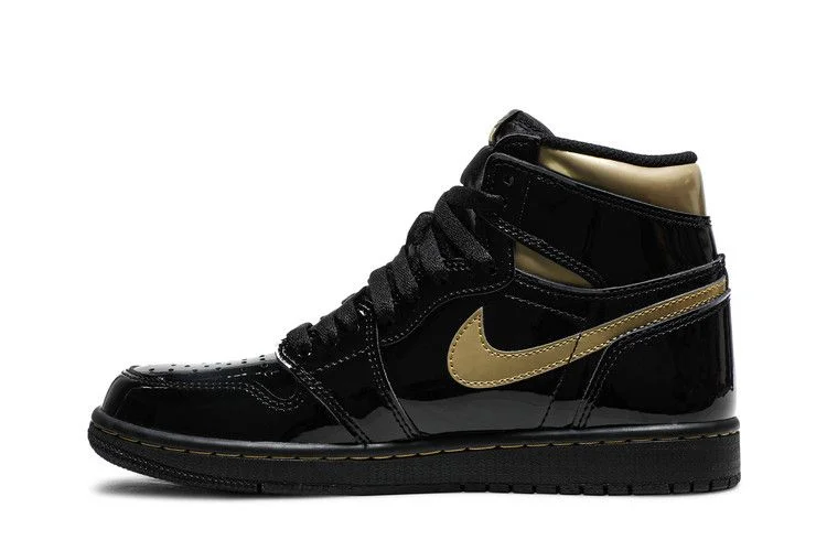 Кроссовки Air Jordan 1 Retro High OG 'Black Metallic Gold'