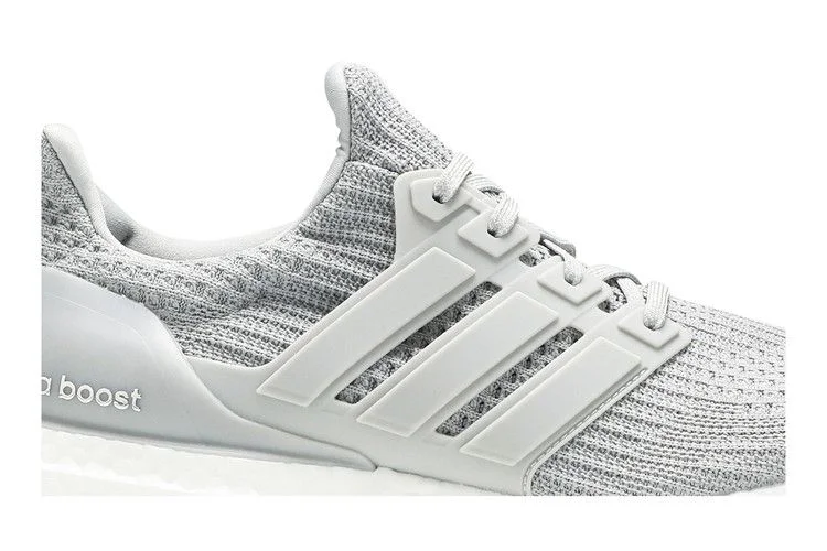 Krossovki-adidas-UltraBoost-4.0-Grey-1