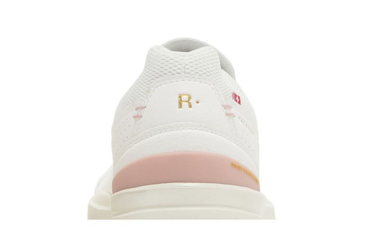 Кроссовки ON Wmns The Roger Centre Court 'White Woodrose'
