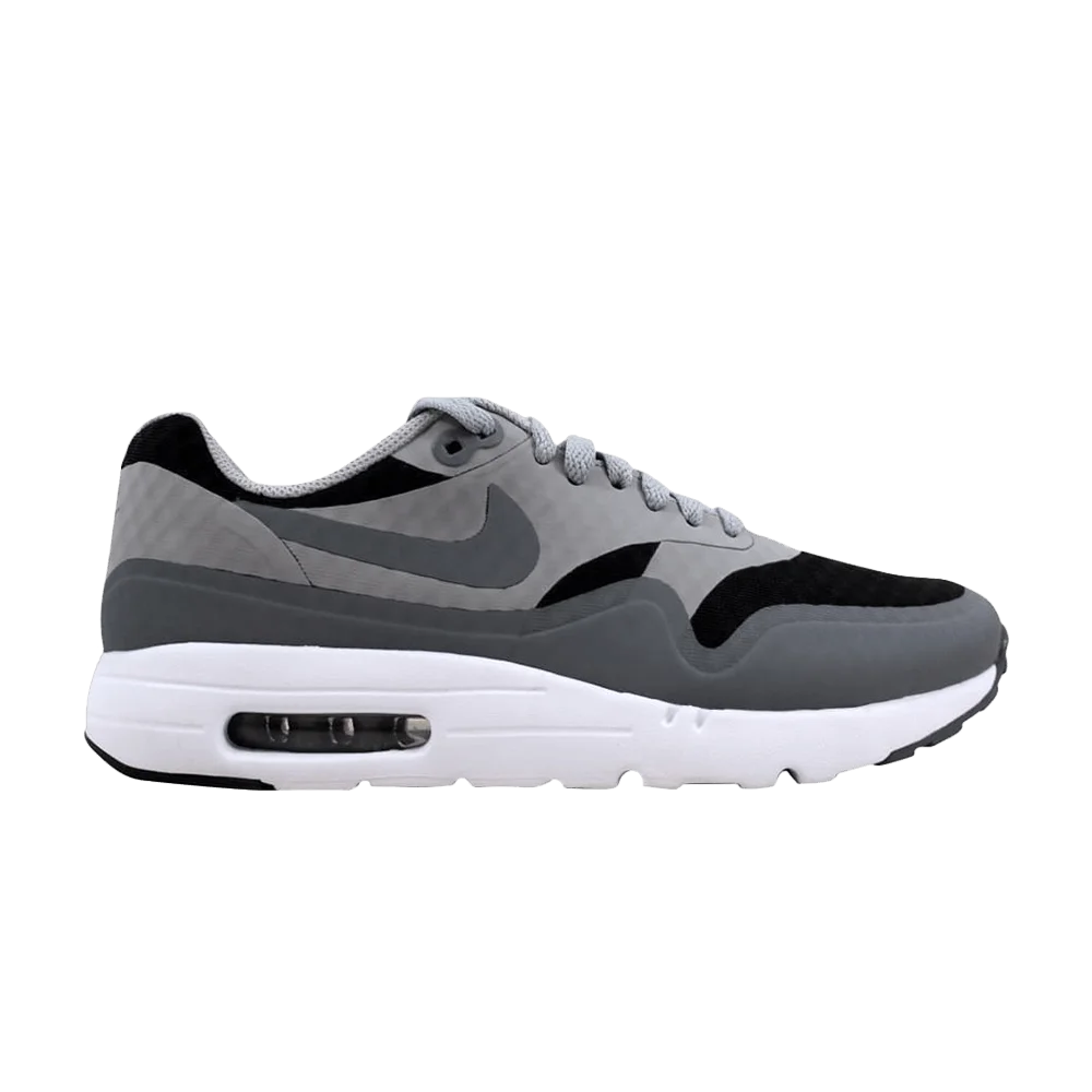 Krossovki-Nike-Air-Max-1-Ultra-Essential-Cool-Grey