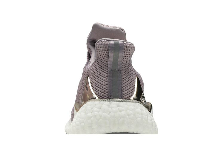 Кроссовки Adidas AlphaBoost 'Soft Vision'