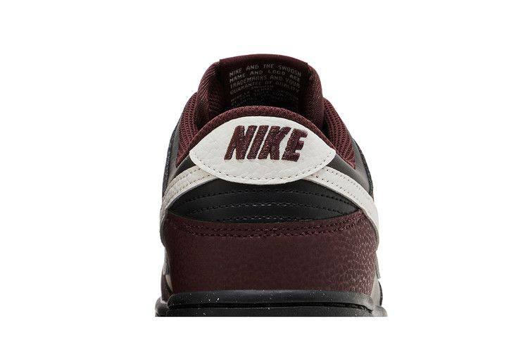 wmns-dunk-low-next-nature-burgundy-crush-black-hm9658-600_06