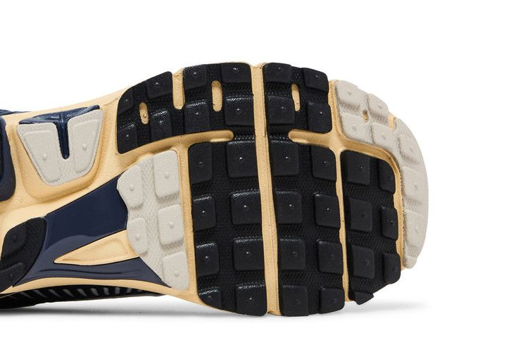 Кроссовки Nike Air Zoom Vomero 5 'Since 72'