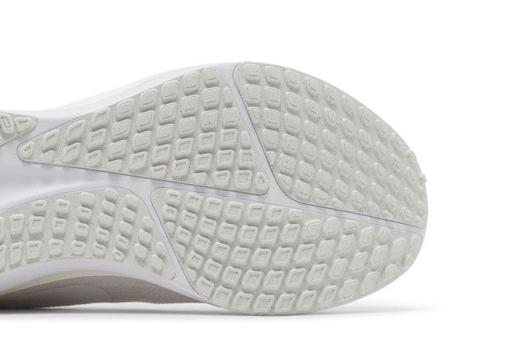 Кроссовки Nike Vomero 17 'White Platinum Tint'
