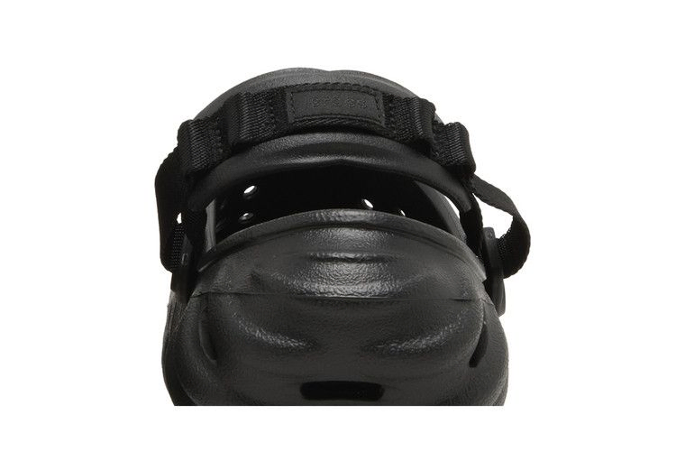 echo-clog-black-207937-001_06