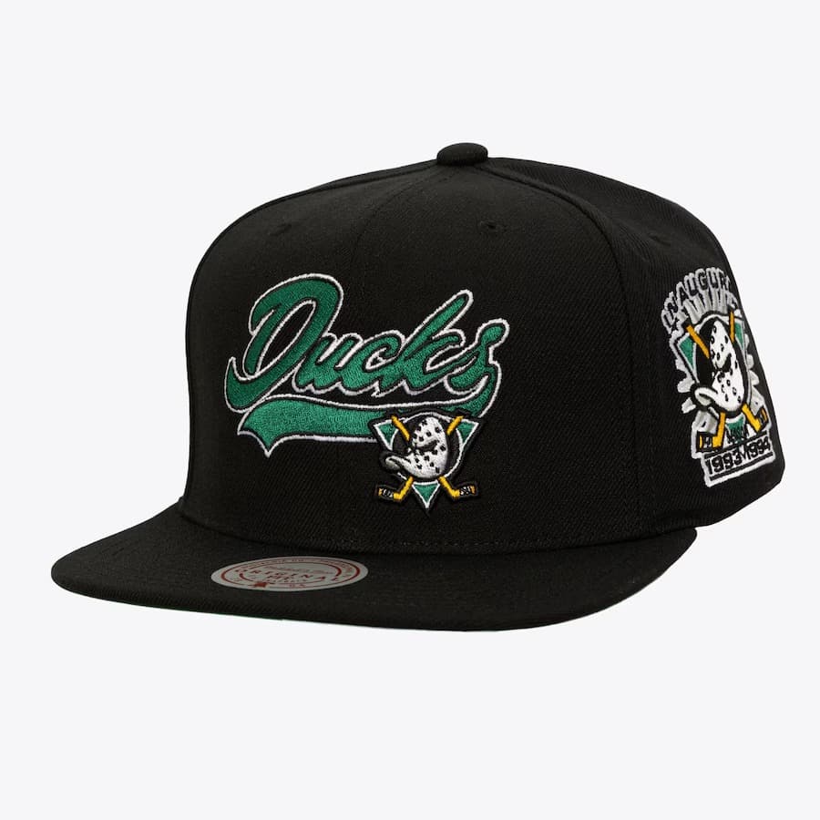 Бейсболка Mitchell & Ness Black Anaheim Ducks Oversweep Snapback Hat
