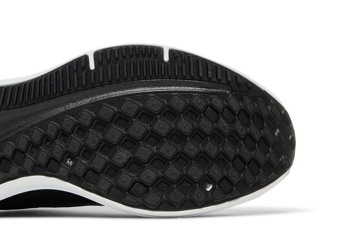 Кроссовки Nike Air Winflo 9 'Black University Red'