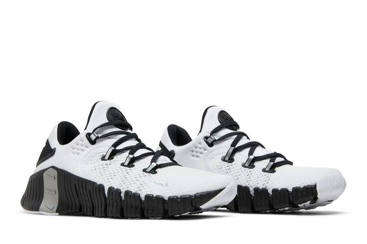 wmns-free-metcon-4-premium-white-black-silver-dq4678-100_07